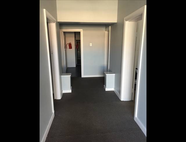 192M² OFFICE RENTED IN DIEP RIVER